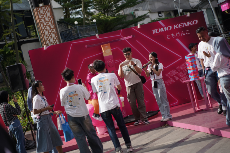 Game booth interaktif di acara product launching Cevita Tomo Kenko