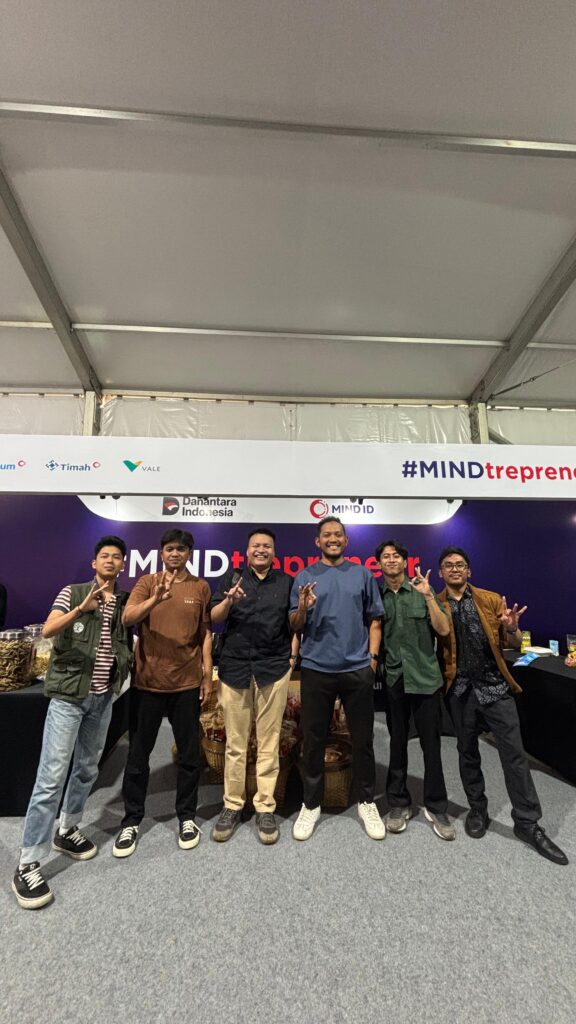 Tim Nine Pro Creative di booth MINDtrepreneur MIND ID dan Danantara Indonesia