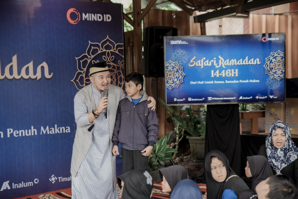 Sesi tausiyah bersama anak-anak di acara Safari Ramadan 1446H MIND ID